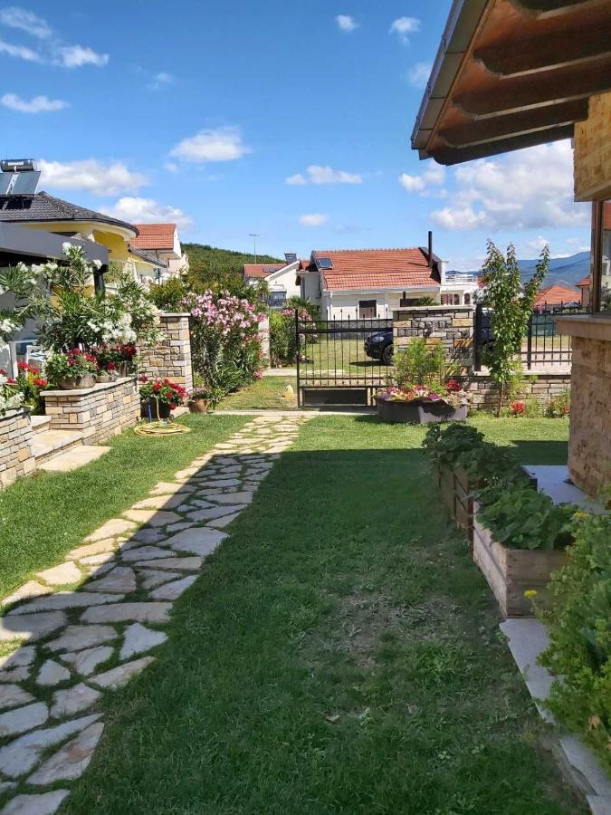 Apartments And Villas Janev Dojran Eksteriør billede